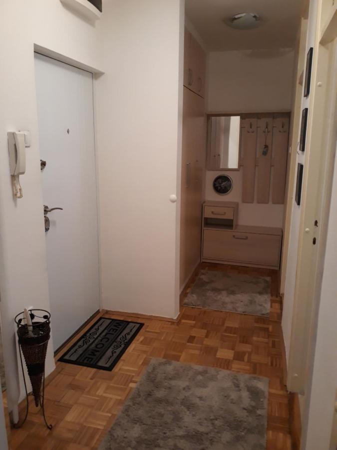 Stan Banjica Leilighet Beograd Eksteriør bilde